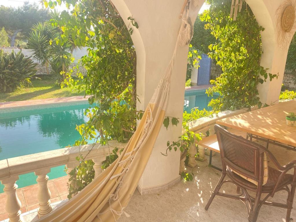 Beautiful Villa With Pool, Barbecue, And Garden ฮาเวอา ภายนอก รูปภาพ